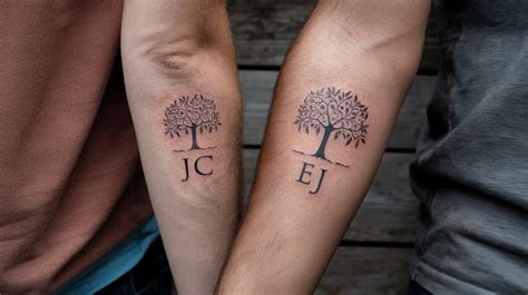 idee tatouage frere|20 idées de tatouage frère et sœur pour sceller votre lien